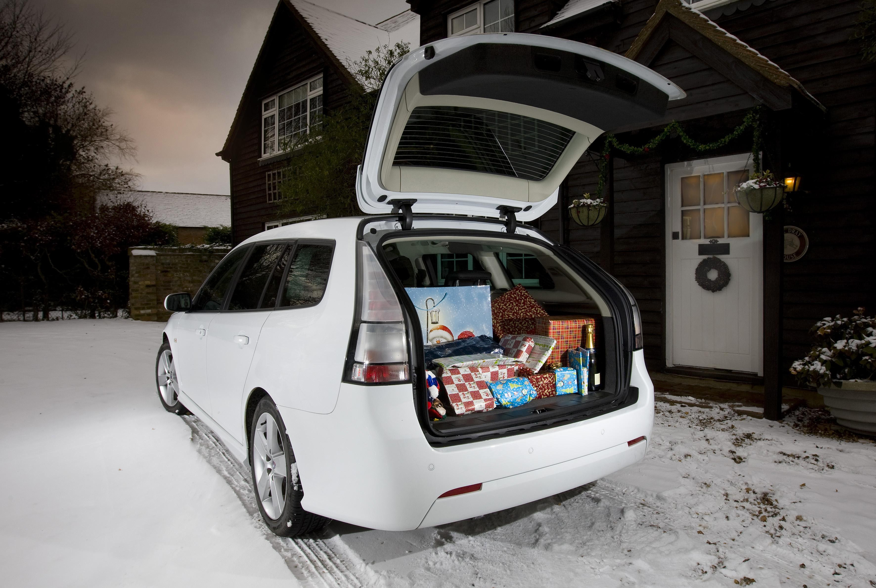 How can I stay safe when driving this Christmas?